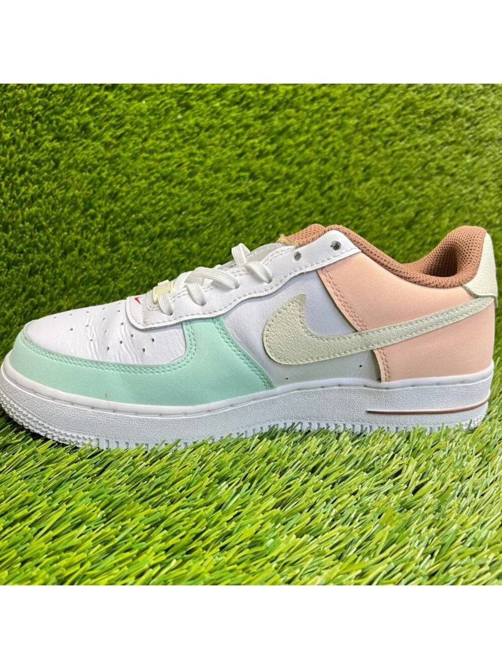 Nike Air Force 1 LV8 Ice Cream Girls Size 5.5Y White Pink Athletic Shoes Sneaker